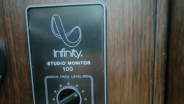 loa infinity studio monitor 100,bass 25 đánh uy lực ,treble tiếng rất sạch và chi tiết ,giá thì mềm смотреть онлайн