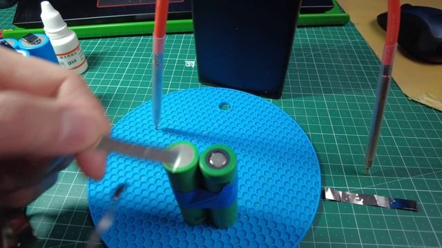 Как сделать LiIon 18650 21700 акумулятор точечной сваркой