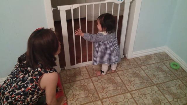 Fun, games, and a head bonk. смотреть онлайн