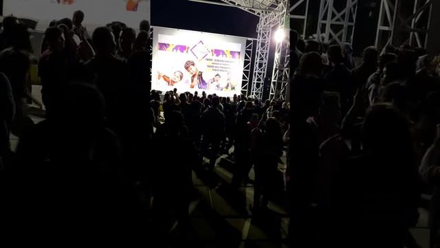 В городе Самарканде все еще отмечается праздник смотреть онлайн