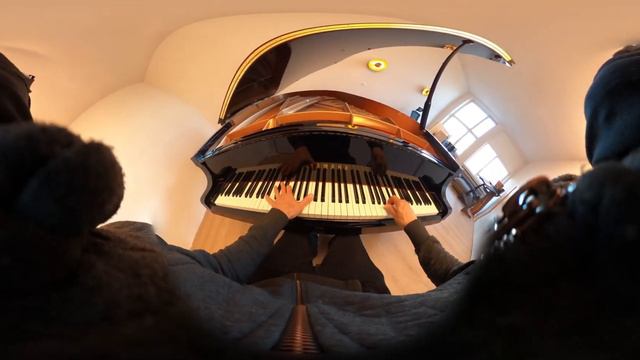 YOU play River Flows In You in this Virtual Reality Piano Video смотреть онлайн