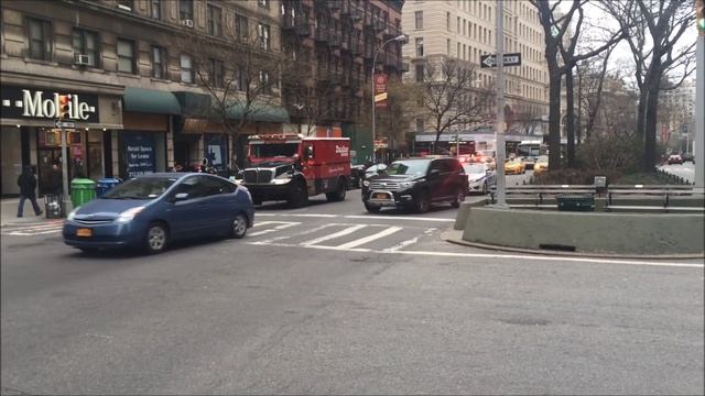 NYPD Ford Fusion School Police Car Responding Code 3 On Broadway On The Upper West Side Of Manhatta смотреть онлайн
