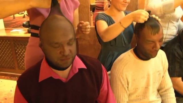 Конкурс на свадьбе (Ребята с чулками на голове) смотреть онлайн