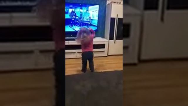 Двигаясь без повода смотреть онлайн