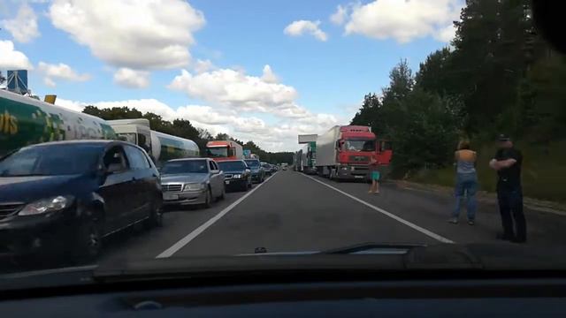 Очередь на украинской границе из РБ сегодня - Едем на машине. смотреть онлайн