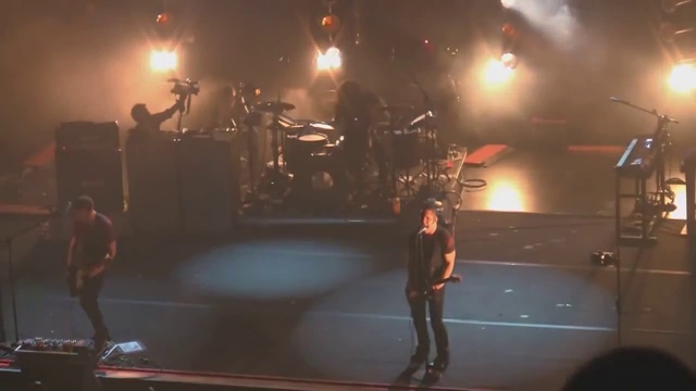 Nine Inch Nails - Dead Souls (Joy Division Cover) [Live at Wiltern Theater, 9.10] смотреть онлайн