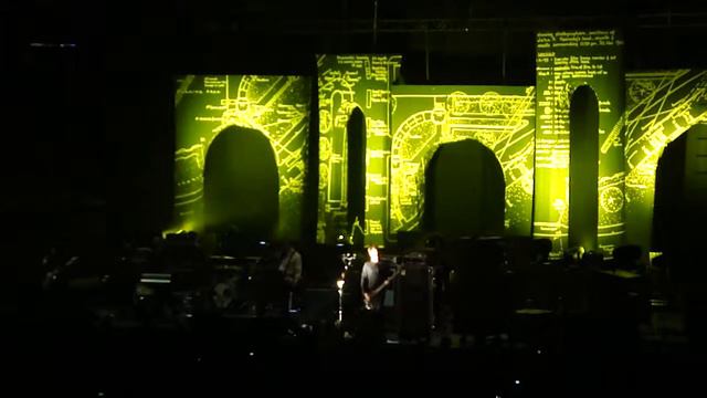 Queens Of The Stone Age "No One Knows" Rogers Arena, Van. 2011 смотреть онлайн