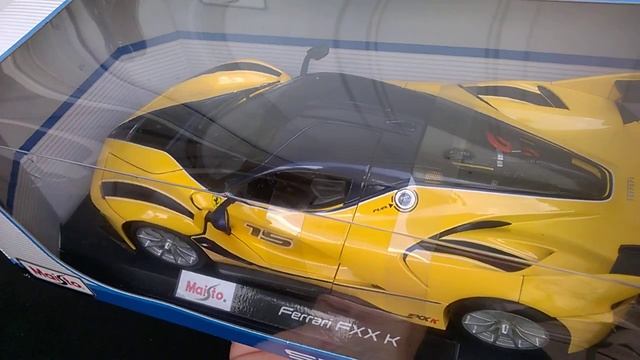 1:18 Scale 2017 Ferrari FXX K--Burrago смотреть онлайн