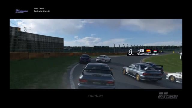 GT Sport Daily Race A: A Swarm of Bs смотреть онлайн
