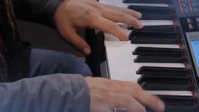 Medeli SP4200 Digital Piano Intro Video смотреть онлайн