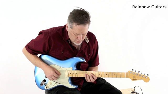 Fender American Elite Strat in Sky Burst Metallic смотреть онлайн