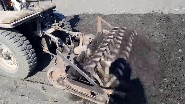 Самодельная сегментная фреза из жигулевского моста на самодельном тракторе. смотреть онлайн