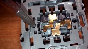 Обзор Выключатель ЭРА в разборе