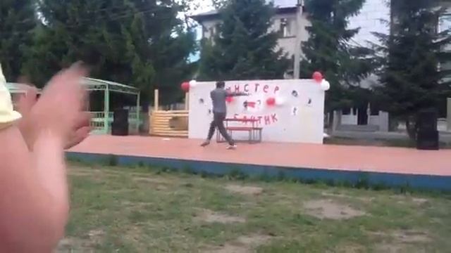 Мистер Байтик 2 отряд 1 смена 2012 Терешонок Дима 2 часть J