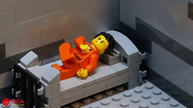 RICH VS POOR IN JAIL! Girl Broke Out From Prison | LEGO City Prison Break смотреть онлайн