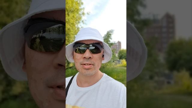 С виду взрослая женщина а внутри маленькая девочка.#женщинаребёнок смотреть онлайн