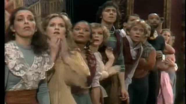 Alice at the Palace - Never Play Croquet смотреть онлайн