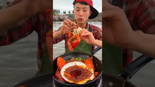 Fisherman Dagang eat lobster, bread crab, swimming crab, octopus, abalone, sea cucumber today#yummy смотреть онлайн