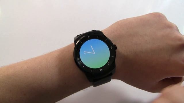 LG G Watch R Review - One week with the Android Wear watch смотреть онлайн