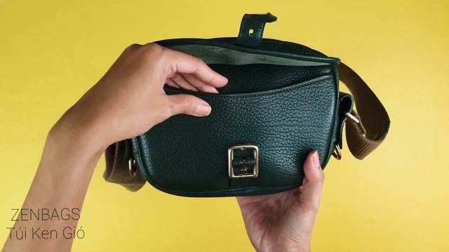 Vintage Dooney & Bourke - Overland Camera in Fir Green смотреть онлайн