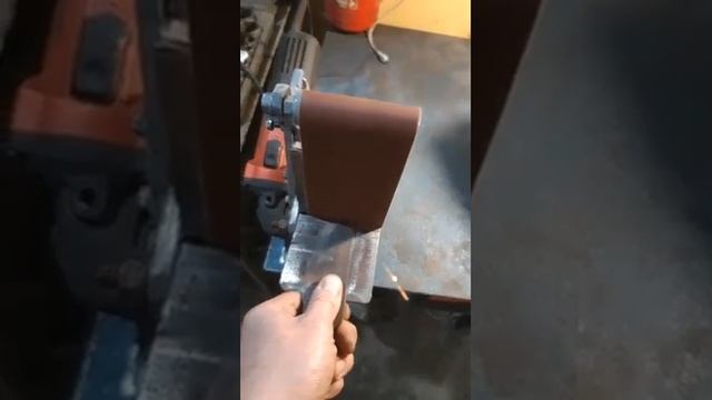 ГРИНДЕР ИЗ БОЛГАРКИ СВОИМИ РУКАМИ смотреть онлайн