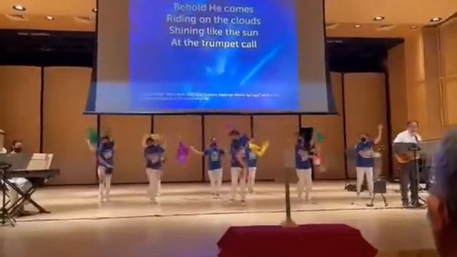 DAYS OF ELIJAH flag and tambourine dance #aicaff #churchopening смотреть онлайн