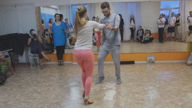 Антон Лужняк и Анна Желтова (бачата sensual) смотреть онлайн