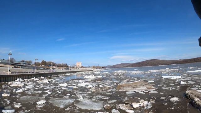 Ледоход Комсомольск на Амуре 26.04.2021 смотреть онлайн
