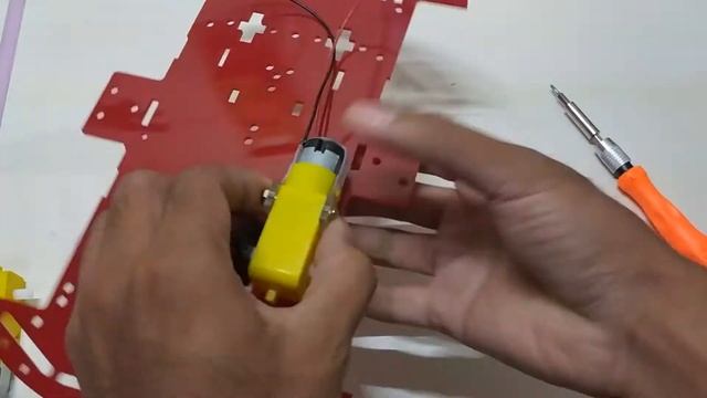 4WD DIY Smart Car Chassis Kit || Assembling & Installation смотреть онлайн