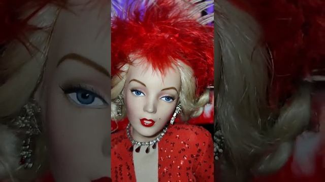 ? Мерилин Монро, фарфоровая кукла, Франклин Минт, 1993. Marilyn Monroe, Franklin Mint porcelain dol смотреть онлайн