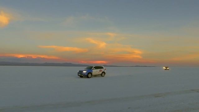 Changan Test Drive in Uyuni, Bolivia смотреть онлайн