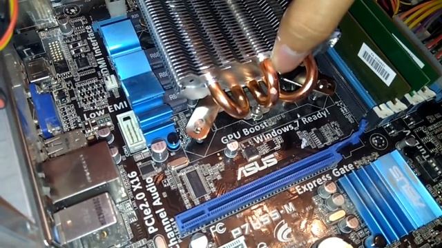 Замена кулера (охладителя) процессора ПК смотреть онлайн