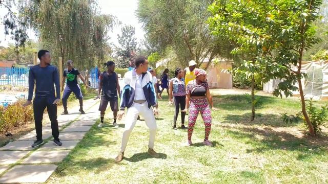 GROOVY DANCE CLASS PART 10 смотреть онлайн