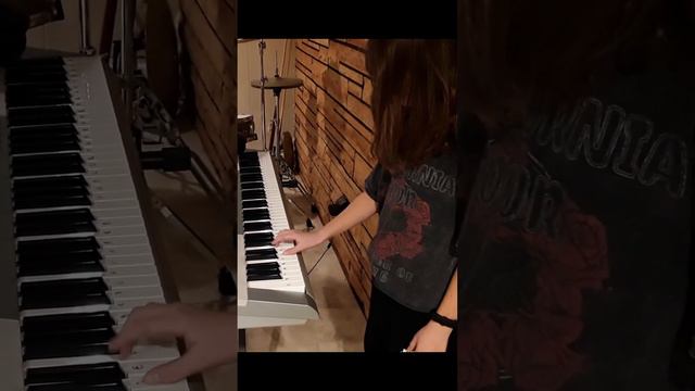 Nirvana Come As You Are On Piano смотреть онлайн
