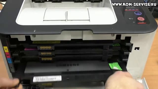 Как вытащить картридж из принтера Samsung CLP-320. смотреть онлайн