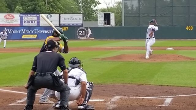 Brusdar Graterol coming at you at 100 mph смотреть онлайн