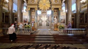 Вечернее богослужение с выносом Креста Господня