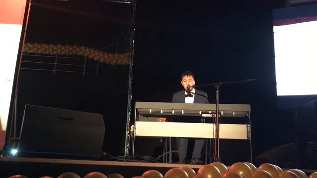 Силён не тот кто бьет, а тот кто выдержит удар. смотреть онлайн