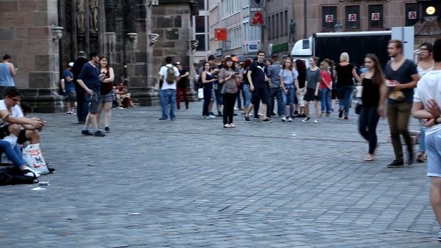 Мы ловим Пикачу в городе (Покемон Го/Pokemon GO) смотреть онлайн