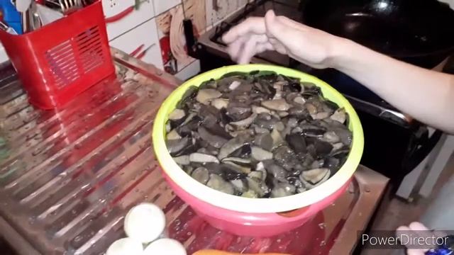 Готовлю грибную икру//Саша ест арбуз//семейная идиллия смотреть онлайн