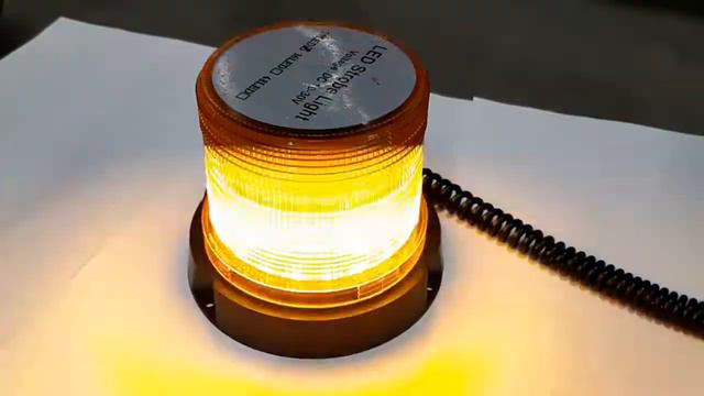 Проблесковый маяк (светодиодный / LED), желтый смотреть онлайн