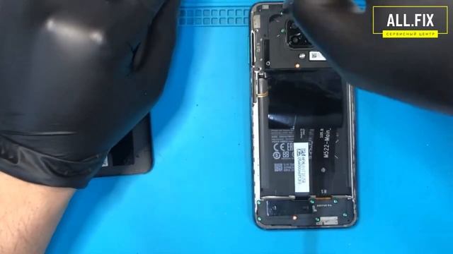 Xiaomi Redmi Note 9 Pro не включается, не заряжается. Разбираемся в чем дело. смотреть онлайн
