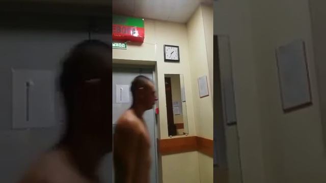 Солдат не знает времени смотреть онлайн