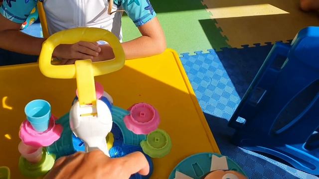 Аквапарк Одесса Конечно обыскивают - Цены на еду и напитки огромные смотреть онлайн