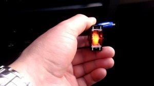 Замена лампочки подсветки СТЕКЛОПОДЪЁМНИКА!!!(ЛАДА ЛАРГУС)