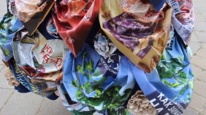 Костюм из бросового материала