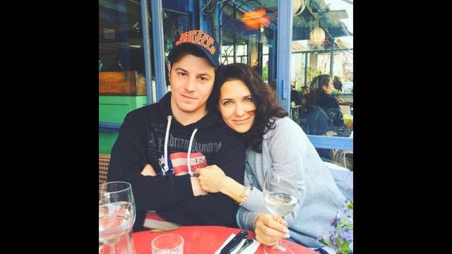 Мамина куколка счастлива: Екатерина Климова устроила дочке от Месхи день рождения в стиле Барби смотреть онлайн