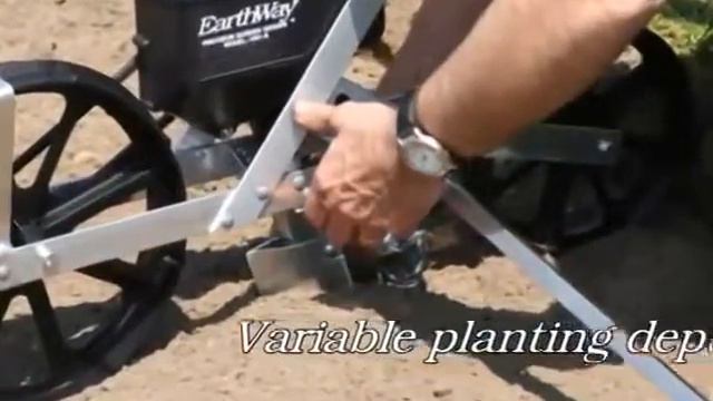Seminatrice manuale EarthWay® Modello 1001B смотреть онлайн