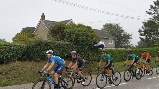 Tour of Britain 2021 through Carnon Downs, Cornwall смотреть онлайн