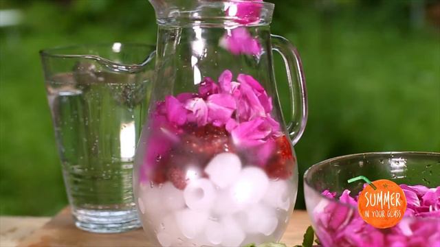 Raspberry Rose Petals Lemonade смотреть онлайн